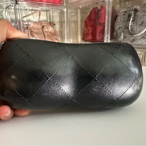 Authentic Chanel Black Oversized Sunglasses for women. - Picture 9 of 10